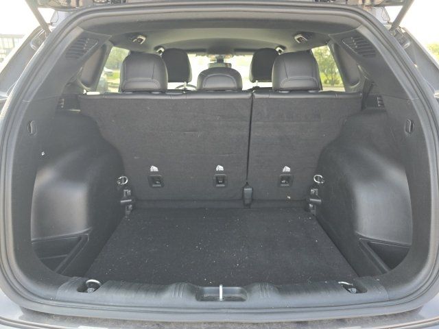 Used 2023 Jeep Compass Limited AWD/4WD image 14