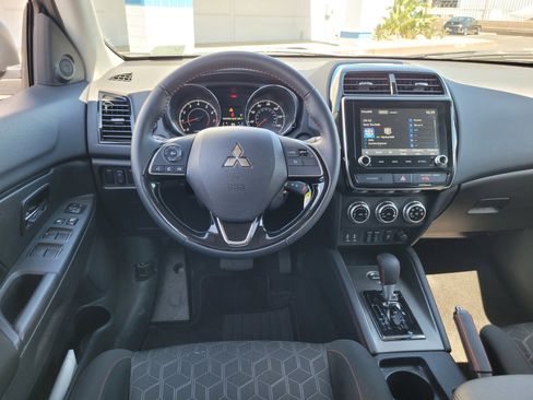 Used 2026 Mitsubishi Outlander Sport AWD image 17