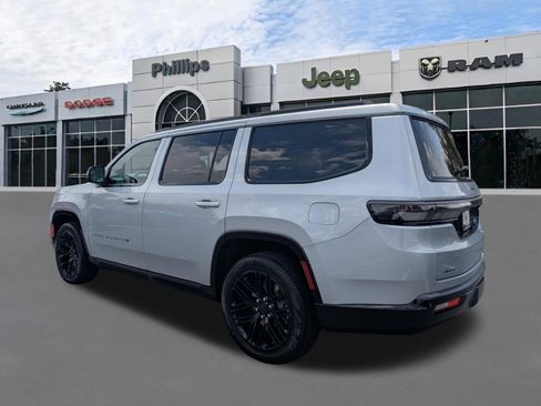 New 2026 Jeep Grand Wagoneer Limited AWD/4WD image 5