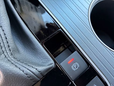 New 2026 Toyota Sienna XLE image 43