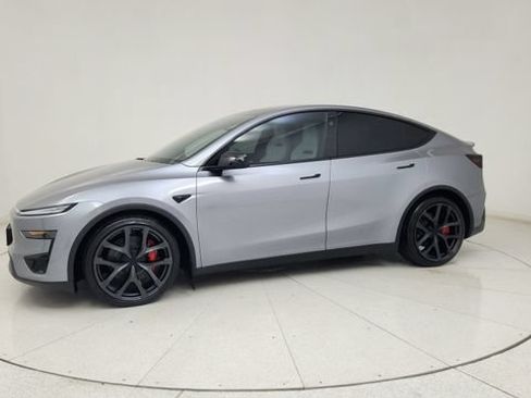 Used 2026 Tesla Model Y Performance AWD/4WD image 5