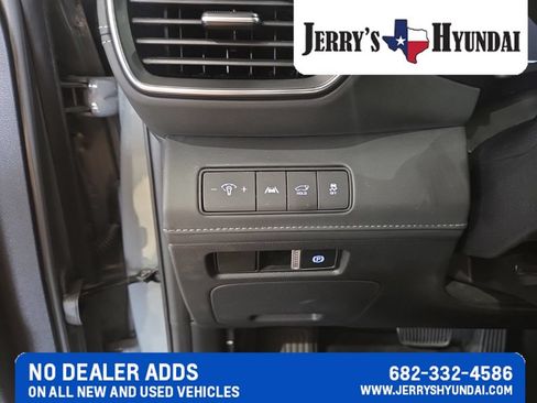Used 2023 Hyundai Santa Fe Limited FWD image 16