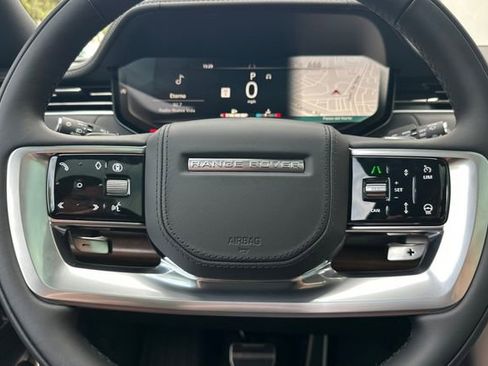 New 2026 Land Rover Range Rover SE image 23