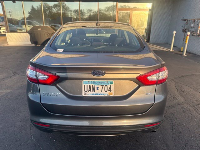 Used 2014 Ford Fusion SE FWD image 9