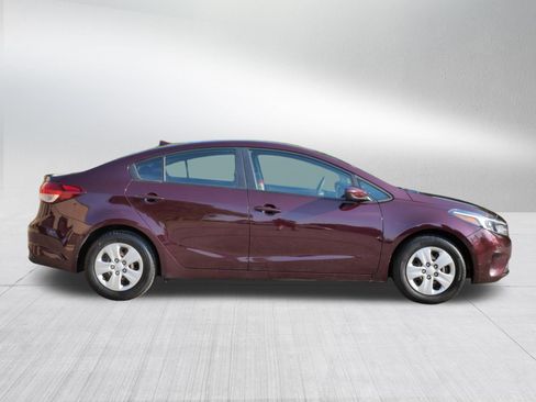 Used 2017 Kia Forte LX FWD image 8