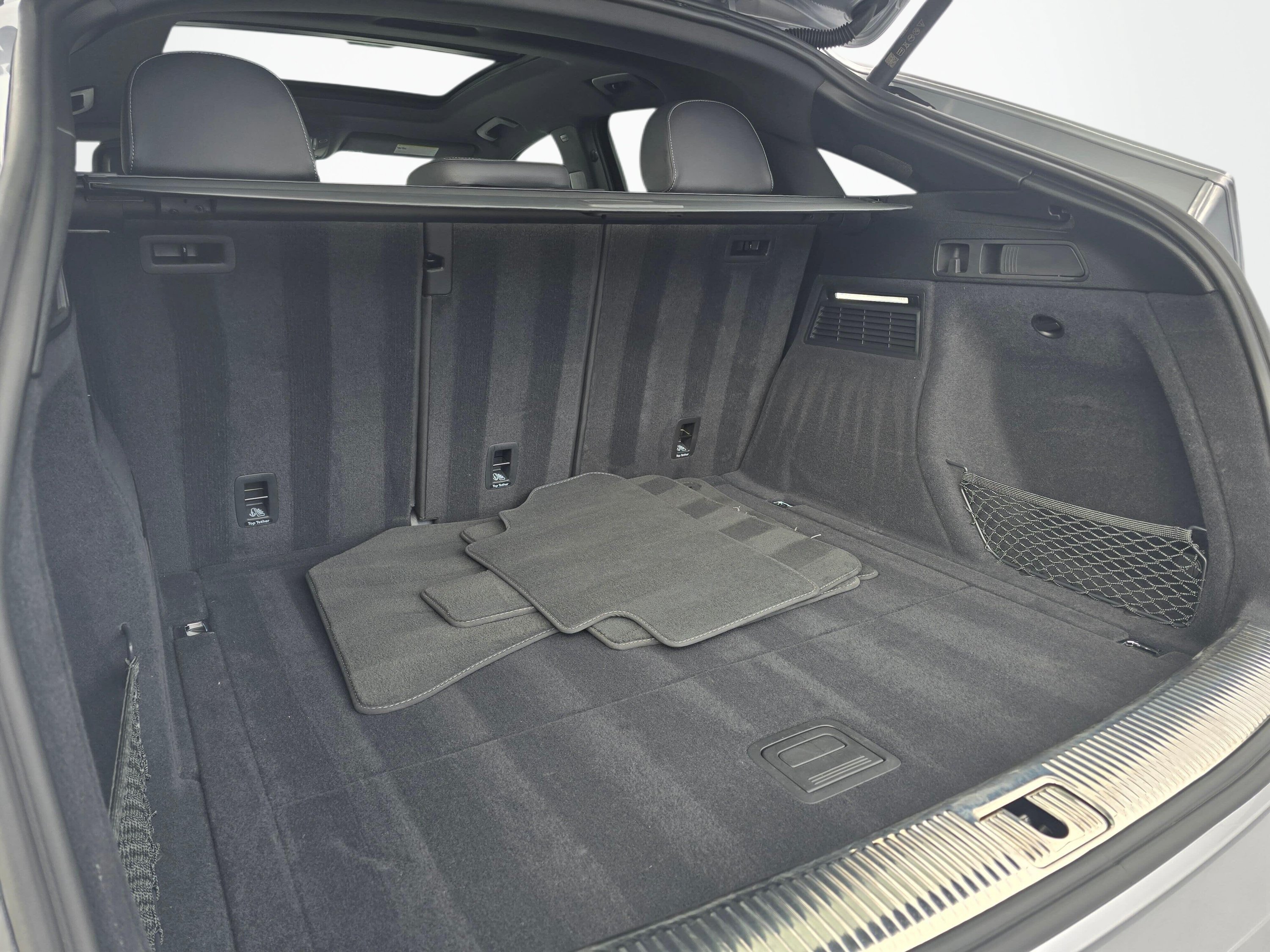 Used 2023 Audi SQ5 Prestige w/ Prestige Package AWD/4WD image 22