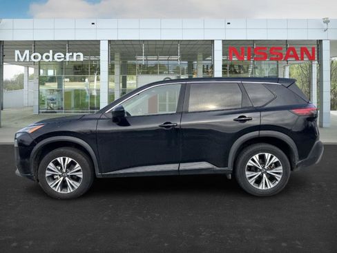 Certified 2023 Nissan Rogue SV image 2