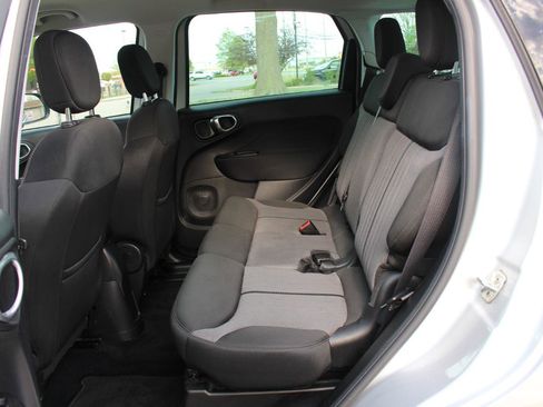 Used 2017 FIAT 500L Pop image 27