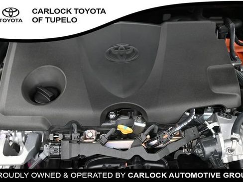Used 2025 Toyota Camry SE FWD image 37