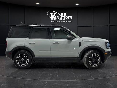 Used 2022 Ford Bronco Sport Outer Banks AWD/4WD image 2