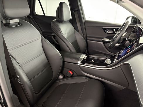 Certified 2025 Mercedes-Benz GLC 350e 4MATIC image 24