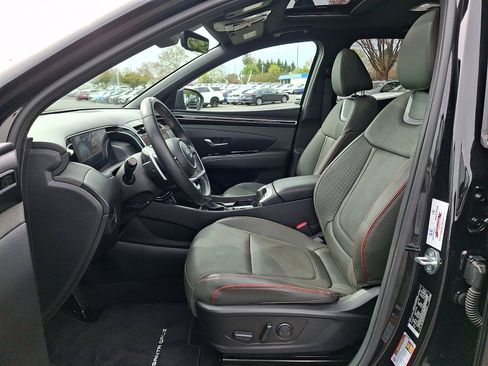 Used 2024 Hyundai Santa Cruz Limited AWD/4WD image 13
