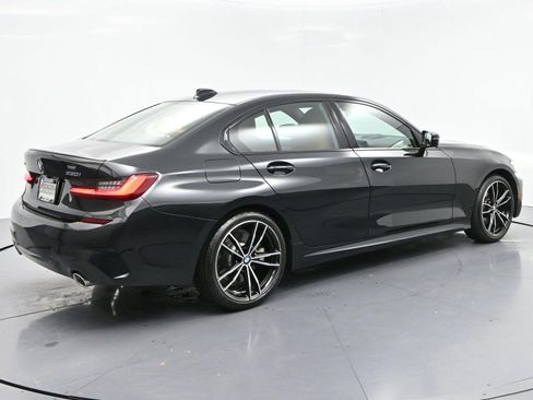 Used 2022 BMW 330i xDrive Sedan w/ M Sport Package AWD/4WD image 7