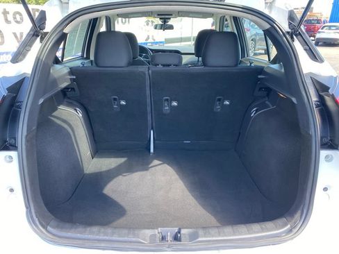 Used 2023 Nissan Kicks S FWD image 5