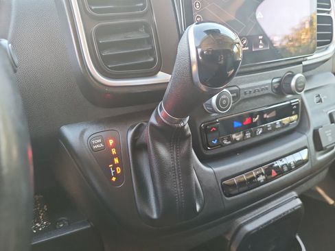 Used 2023 RAM ProMaster 2500 w/ Driver Convenience Group image 20