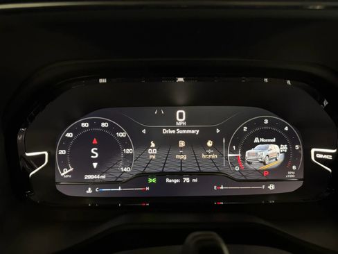 Used 2023 GMC Yukon Denali w/ Denali Reserve Package image 36