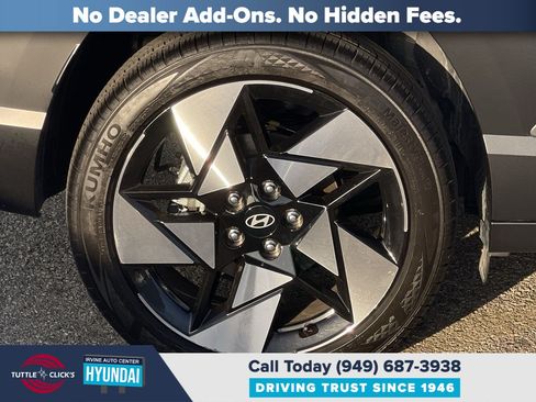 Certified 2025 Hyundai Kona Limited FWD image 20