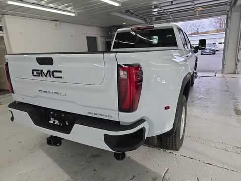 New 2026 GMC Sierra 3500 Denali Ultimate image 5