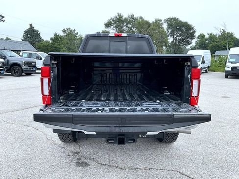 Used 2022 Ford F350 Lariat w/ Lariat Ultimate Package AWD/4WD image 9