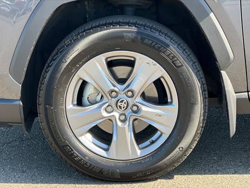 Certified 2025 Toyota RAV4 XLE w/ Convenience Package AWD/4WD image 31