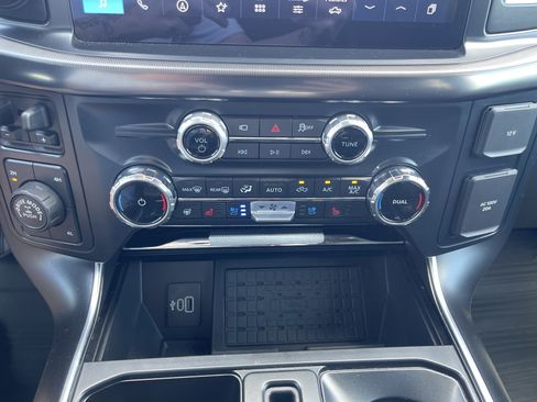 Used 2025 Ford F150 Raptor AWD/4WD image 27