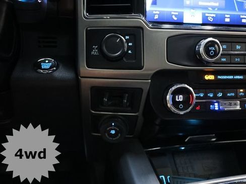 Used 2022 Ford F350 Platinum w/ FX4 Off-Road Package AWD/4WD image 25