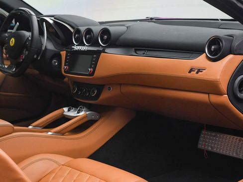Certified 2016 Ferrari FF image 21