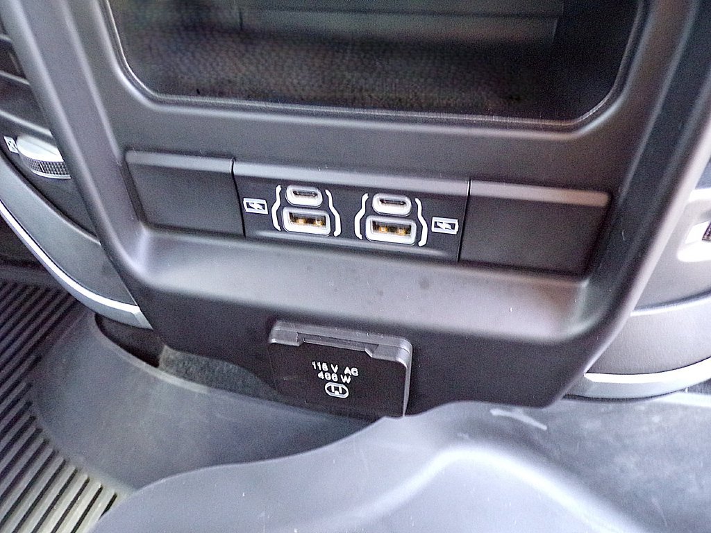 Used 2022 RAM 1500 Big Horn AWD/4WD image 10