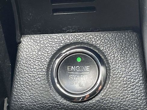 Used 2016 Ford F150 Lariat w/ Equipment Group 501A Mid RWD image 18