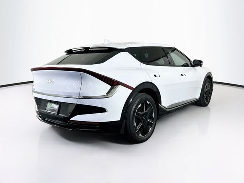 Used 2025 Kia EV6 Wind RWD image 9
