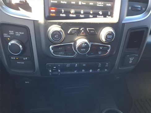 Used 2018 RAM 2500 Power Wagon w/ Leather & Luxury Group image 25