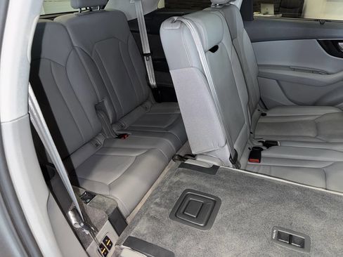 Used 2017 Audi Q7 3.0T Premium Plus image 40