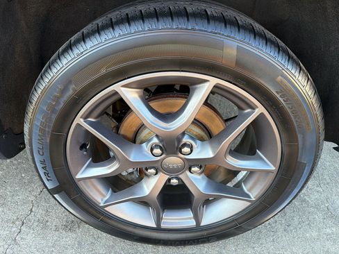 Used 2021 Jeep Grand Cherokee Limited w/ Quick Order Package 2GK 80th image 22