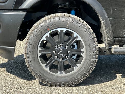 New 2026 RAM 2500 Tradesman AWD/4WD image 24