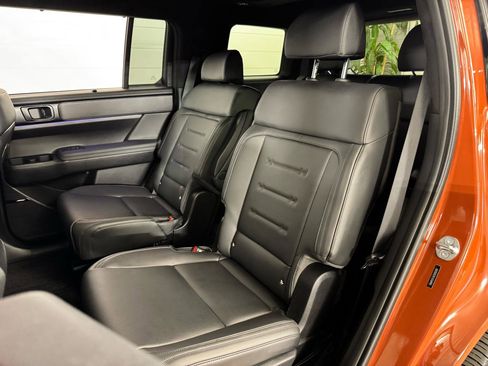 Used 2025 Hyundai Santa Fe Calligraphy image 39