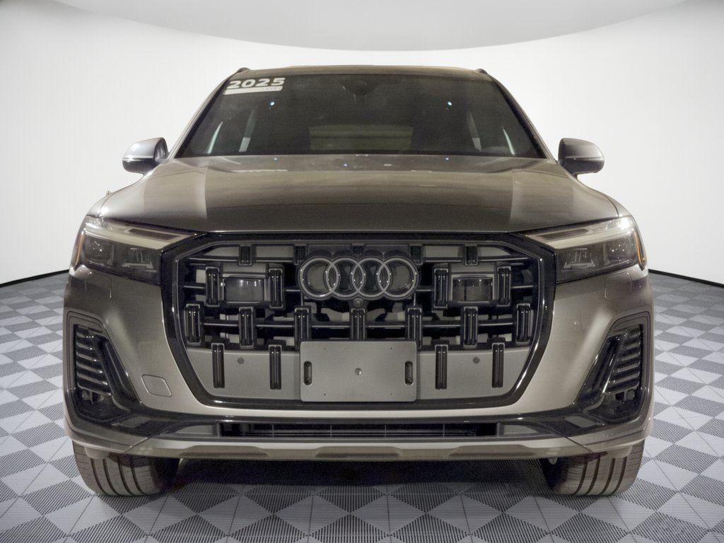 Certified 2025 Audi Q7 2.0T Premium w/ Convenience Plus Package AWD/4WD image 6