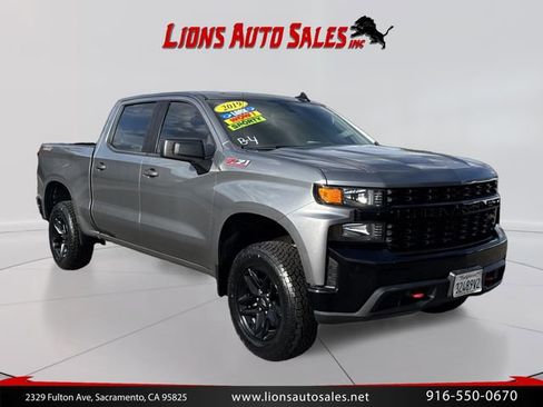 Used 2019 Chevrolet Silverado 1500 Custom Trail Boss w/ Custom Convenience Package AWD/4WD image 3