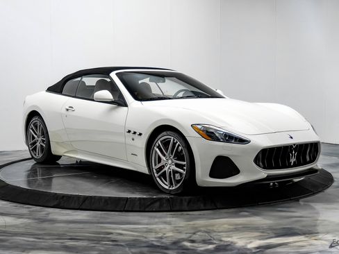 Used 2018 Maserati GranTurismo Sport image 27