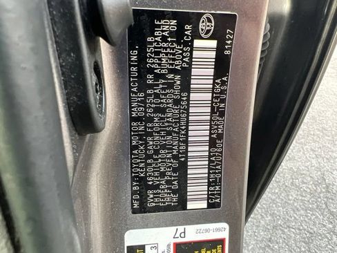 Used 2017 Toyota Camry XLE w/ Convenience Package FWD image 21