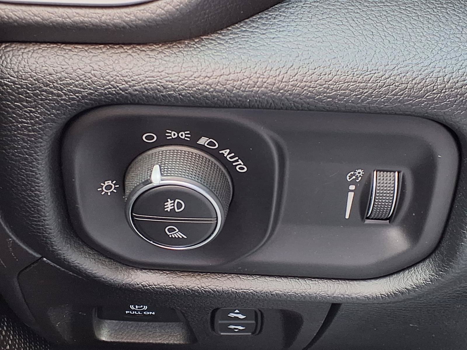 Used 2021 RAM 1500 Big Horn AWD/4WD image 17