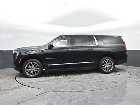 New 2026 GMC Yukon XL Elevation image 3