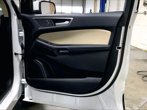 Used 2024 Ford Edge SEL w/ Convenience Package image 22