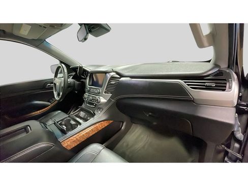 Used 2015 Chevrolet Suburban LTZ image 21