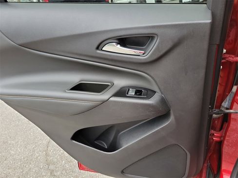 Used 2022 Chevrolet Equinox Premier image 14