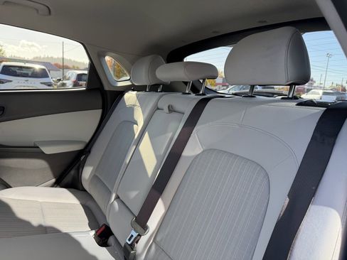 Used 2023 Hyundai Kona SEL w/ Cargo Package image 28