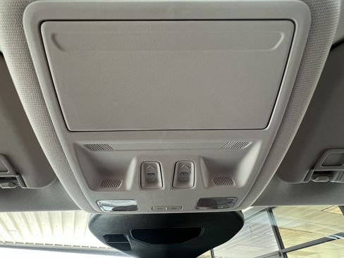 Used 2023 Ford Escape Platinum w/ Premium Technology Package AWD/4WD image 40
