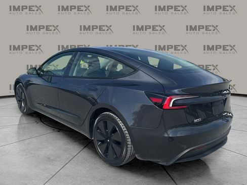 Used 2025 Tesla Model 3 Long Range image 3