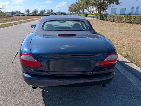 Used 1998 Jaguar XK8 Convertible image 7