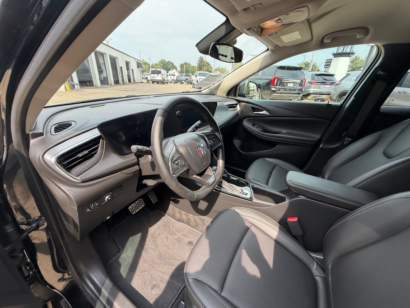 Used 2024 Buick Encore GX Sport Touring w/ Comfort Package FWD image 10