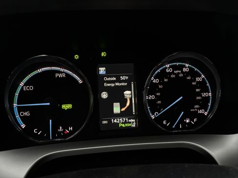 Used 2017 Toyota RAV4 Limited image 25